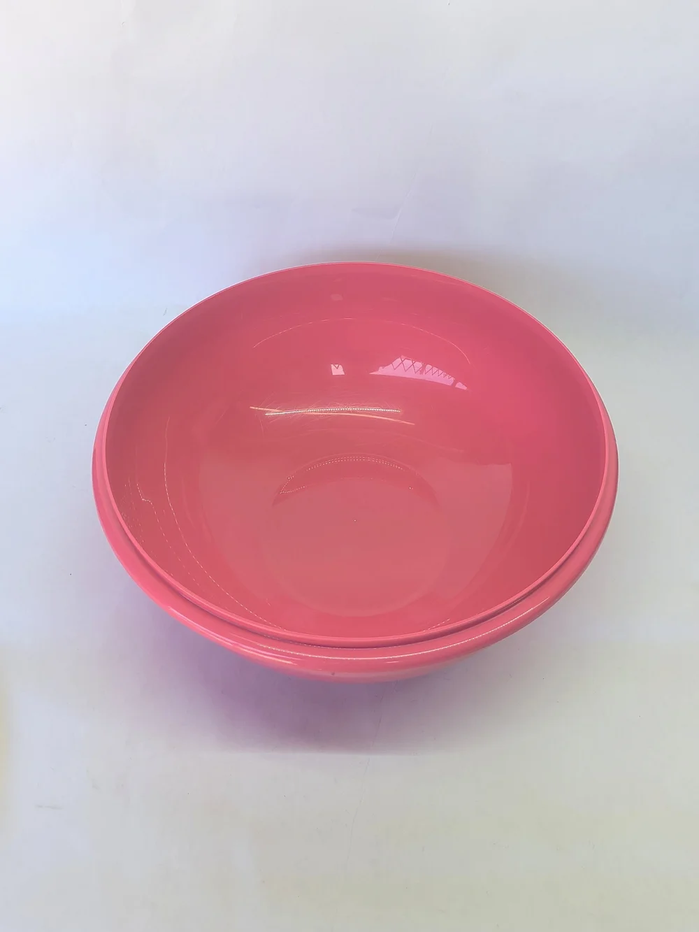TUPPERWARE Pink Fix-N-Mix Bowl with Cream Lid